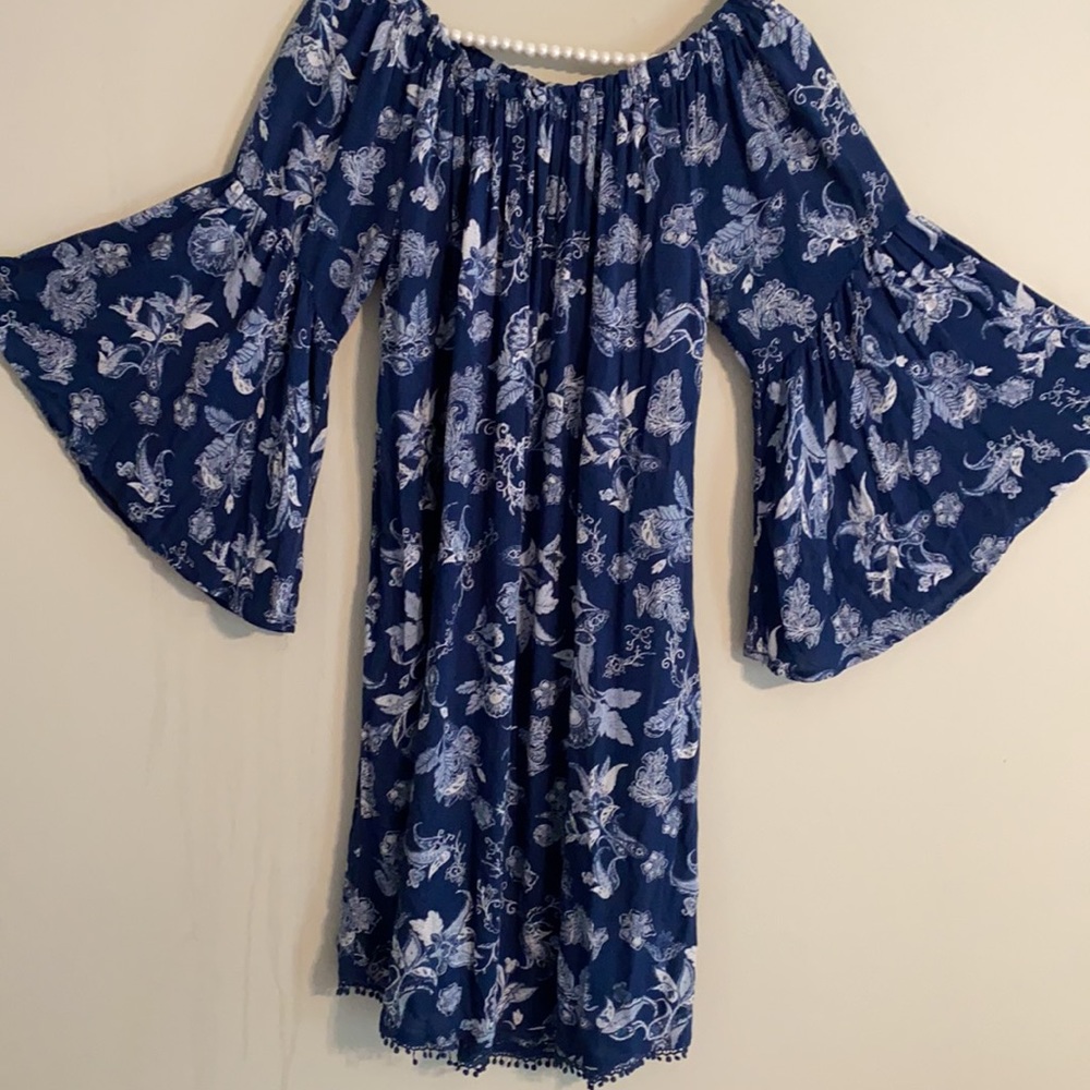 Knox Rose Dress. Spring/Easter Sz med. Blue/white